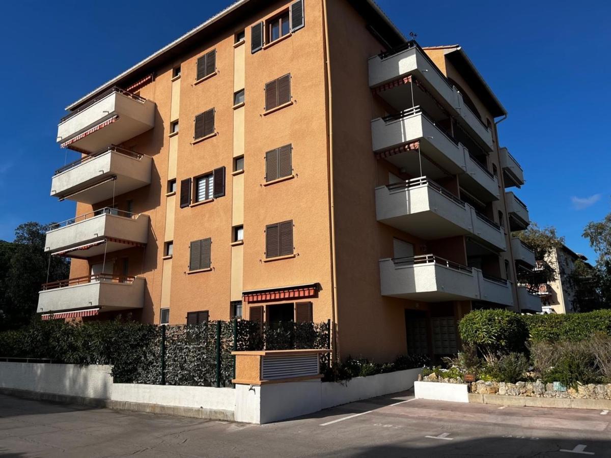 Joli Studio Ensolleille Cavalaire-sur-Mer Luaran gambar